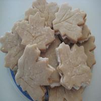 Maple Leaf Sandwich Cookies_image