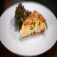 Chicken and asparagus quiche_image