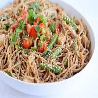 Sesame Chicken Asparagus Pasta with Creamy Peanut Sauce_image