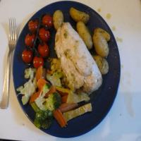 Chicken Breast With Pesto and Vegetables_image