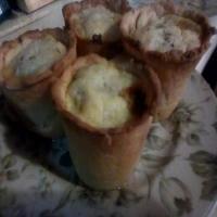 Hot water pastry for meat pies_image