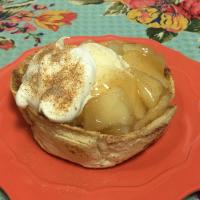 Apple Pie a la Mode Taco Cup image