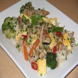 Chile Fried Rice With BBQ Chicken_image