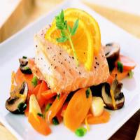 Skinny Salmon and Vegetable Foil-Pack Dinners image