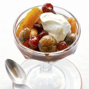 Warm winter fruit with chestnuts_image