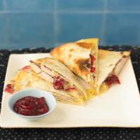Quesadillas with Chutney and Brie_image