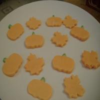 Quick and Easy, No Cook Holiday Butter Mints image
