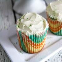 Keto Coconut Cupcakes with Lime Buttercream Frosting_image