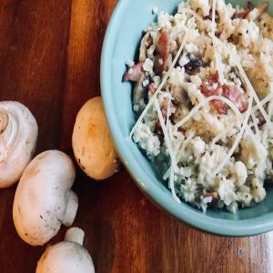 Low-Carb Grain-Free Bacon and Mushroom Risotto_image