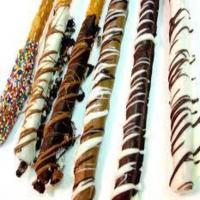 Chocolate Covered Pretzels: {Recipe & Tips}_image
