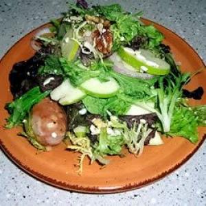 Crisp Apple and Sausage Salad_image