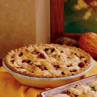 Old-Fashioned Cran-Apple Pie image