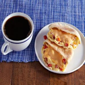 Bacon & Egg Morning Pitas image