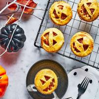 Mini pumpkin & feta pies_image