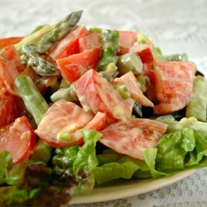 Asparagus and Tomato Salad with Yogurt-Cheese Dressing_image