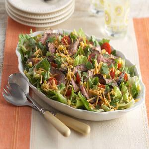 Steak Salad with Corn & Tomatoes_image