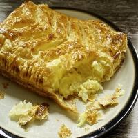 Greggs Cheese and Onion Pasty_image
