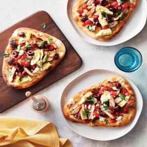 BBQ Chicken Flatbreads from 'Every Day Easy Air Fryer'_image
