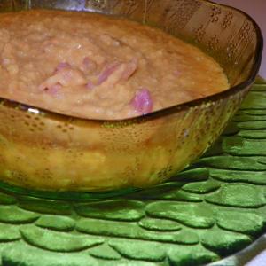 Swiss Pea Soup image