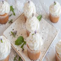 Moist Coconut Cupcakes Recipe_image
