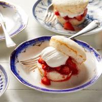 Mini Angel Food Strawberry Shortcakes_image