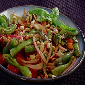 Basil and Balsamic Green Bean Salad image