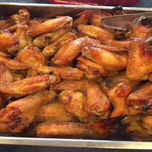 Aunt Dorothy's Chicken Wings Recipe image