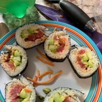 Spicy Tuna Sushi Roll image
