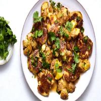 Smashed Potatoes With Thai-Style Chile and Herb Sauce_image