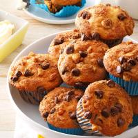 Traditional Chocolate Chip Muffins_image