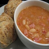 Stormy Day Bean and Ham Soup Recipe - (3.6/5)_image
