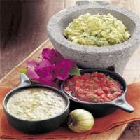 Guacamole with Roasted Tomatillos image