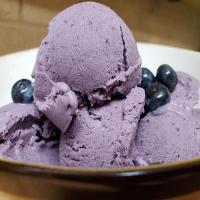 Creamy Blueberry Ice Cream_image