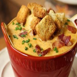 25 Minute Bacon Beer Cheese Soup with Chicken_image