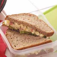 Roasted Pepper 'n' Egg Salad Sandwiches_image