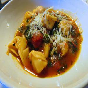 Weight Watchers Italina Spinach and Tortellini Soup image