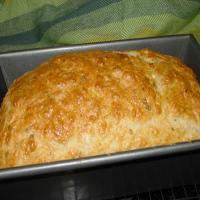 Pam's Asiago and Rosemary Beer Batter Bread_image
