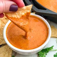 Easy Copycat Chili's Queso Dip_image