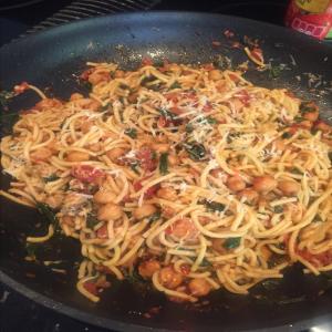 Fire-Roasted Tomato and Spinach Pasta_image