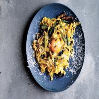 Fettuccine with Shiitakes and Asparagus_image