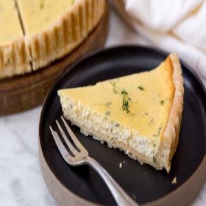 Farmer Cheese and Thyme Pie_image