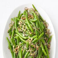 Green Beans With Pine Nuts_image