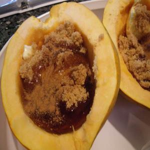 Acorn squash with maple syrup_image