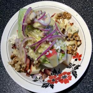Apple Wedge Salad with Golden Balsamic Dressing_image