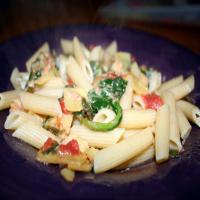 Spinach and Artichoke Penne Pasta_image