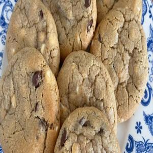 Classic American Chocolate Chip Cookies_image