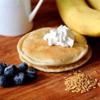 Easy Flourless Banana Flax Pancakes_image