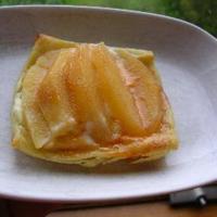 Quince Puff Pastry Squares_image