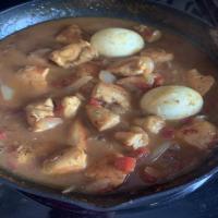 Filipino Style Chicken Curry with Coconut Milk_image