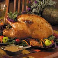 Maple-Butter Turkey with Gravy_image